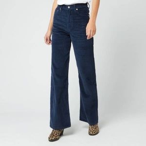 Levi navy corduroy pants rib cage size 26